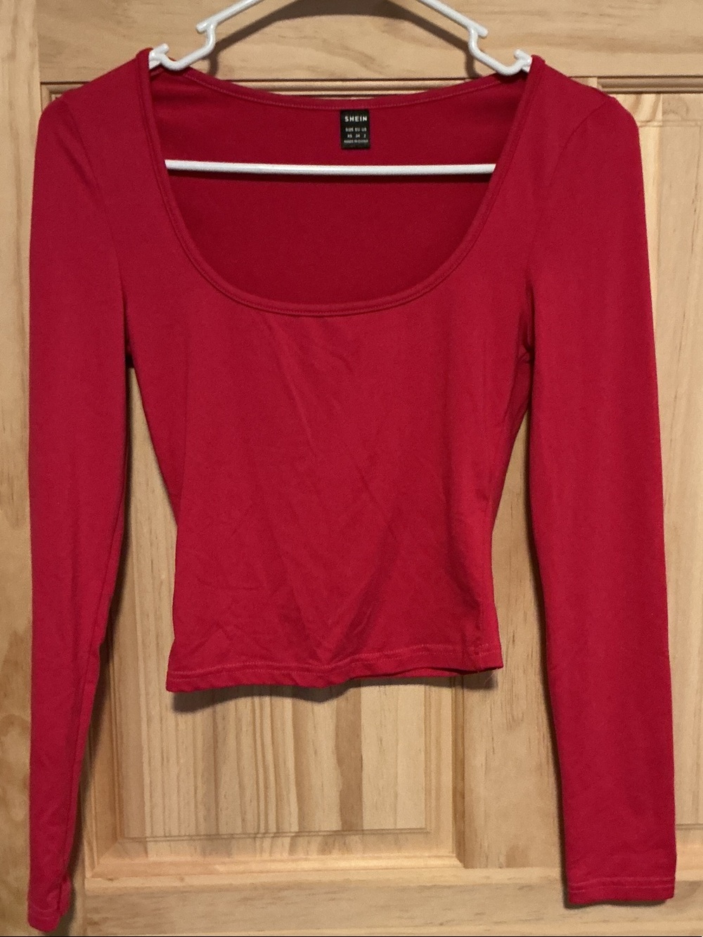 SHEIN Deep Pink Scoop Neck Long Sleeve Fitted Top